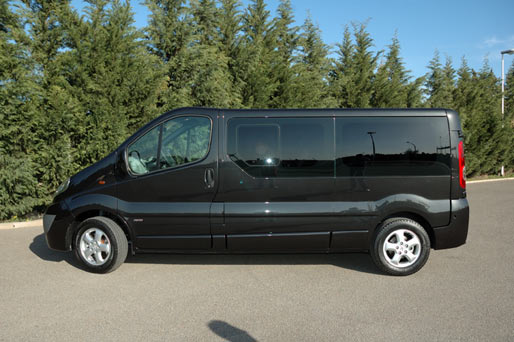 Mietwagen mit Fahrer  Opel Vivaro (click to enlarge the photo)